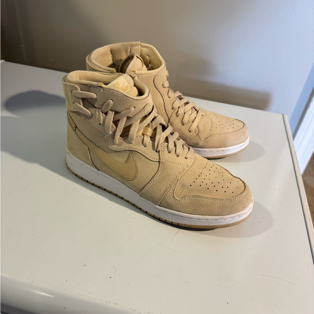Nike Tan High-Top Athletic Shoes